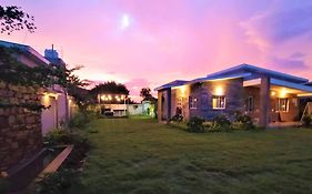 Nine Hill Villa