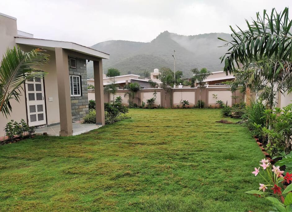 Nine Hill Villa - 2Bhk Private Villa With Pool Udaipur Exterior photo