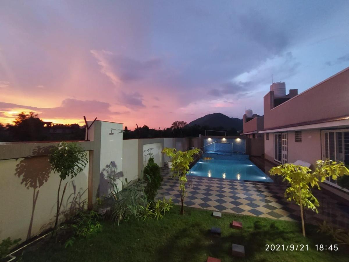 Nine Hill Villa - 2Bhk Private Villa With Pool Udaipur Exterior photo